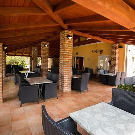 Villa Tamaris Palit Exterior photo